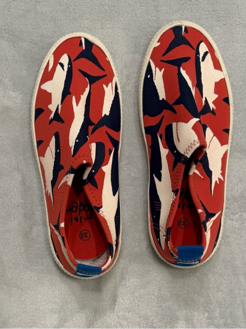 Mini Boden Boy’s Sharky Water Shoes Kids sz 1.5-2 (EU 33) EUC